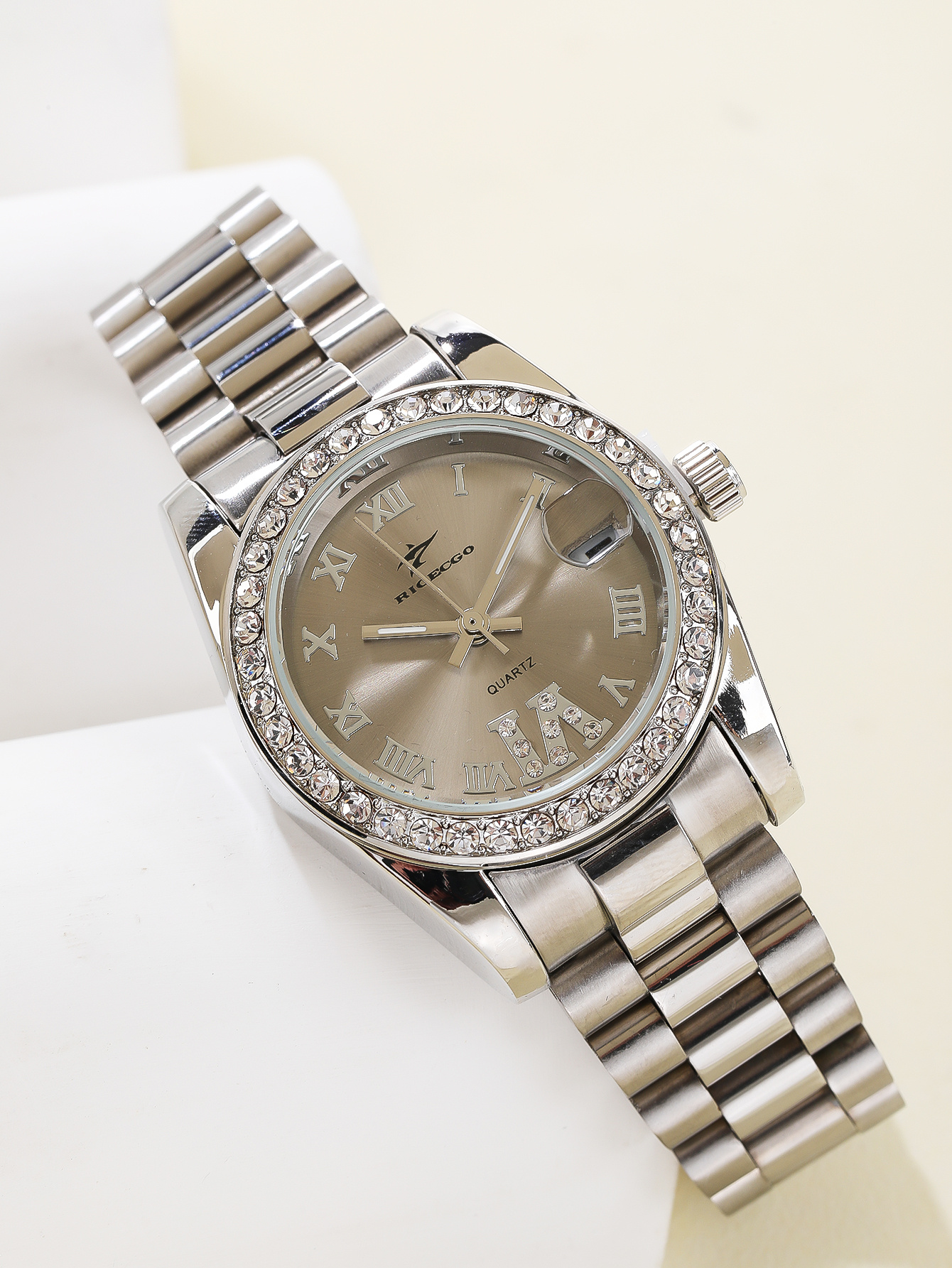 A ladies' quartz watch with al - Watch Bezel Insert 评论和价格
